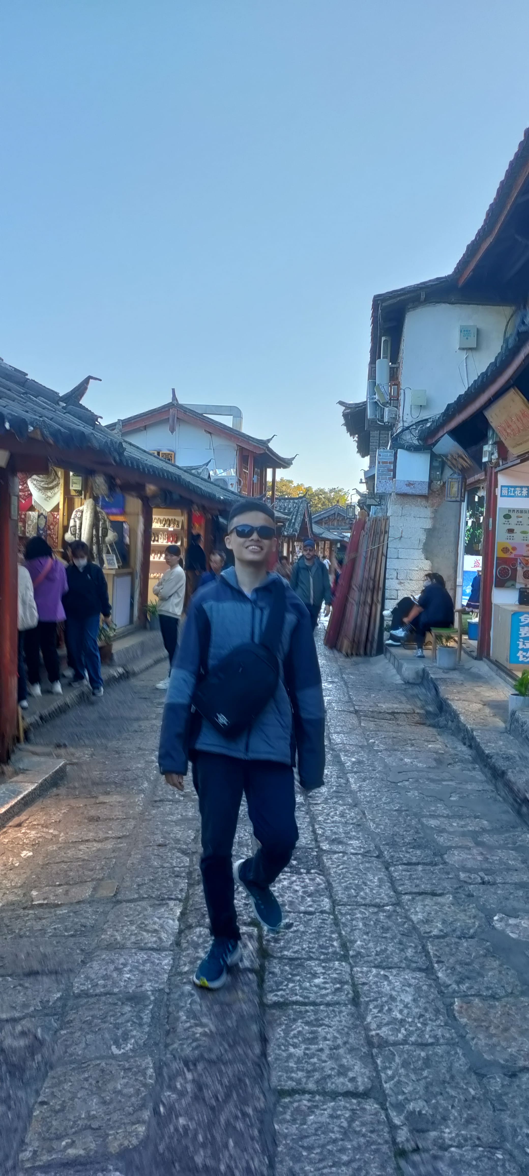 胡志明 美女骑行,帅哥导游-來趣玩旅游